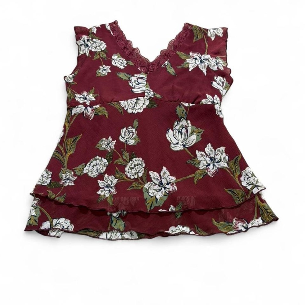 NWT Burgundy white floral babydoll top Maurices ruffle layer with lace trim S